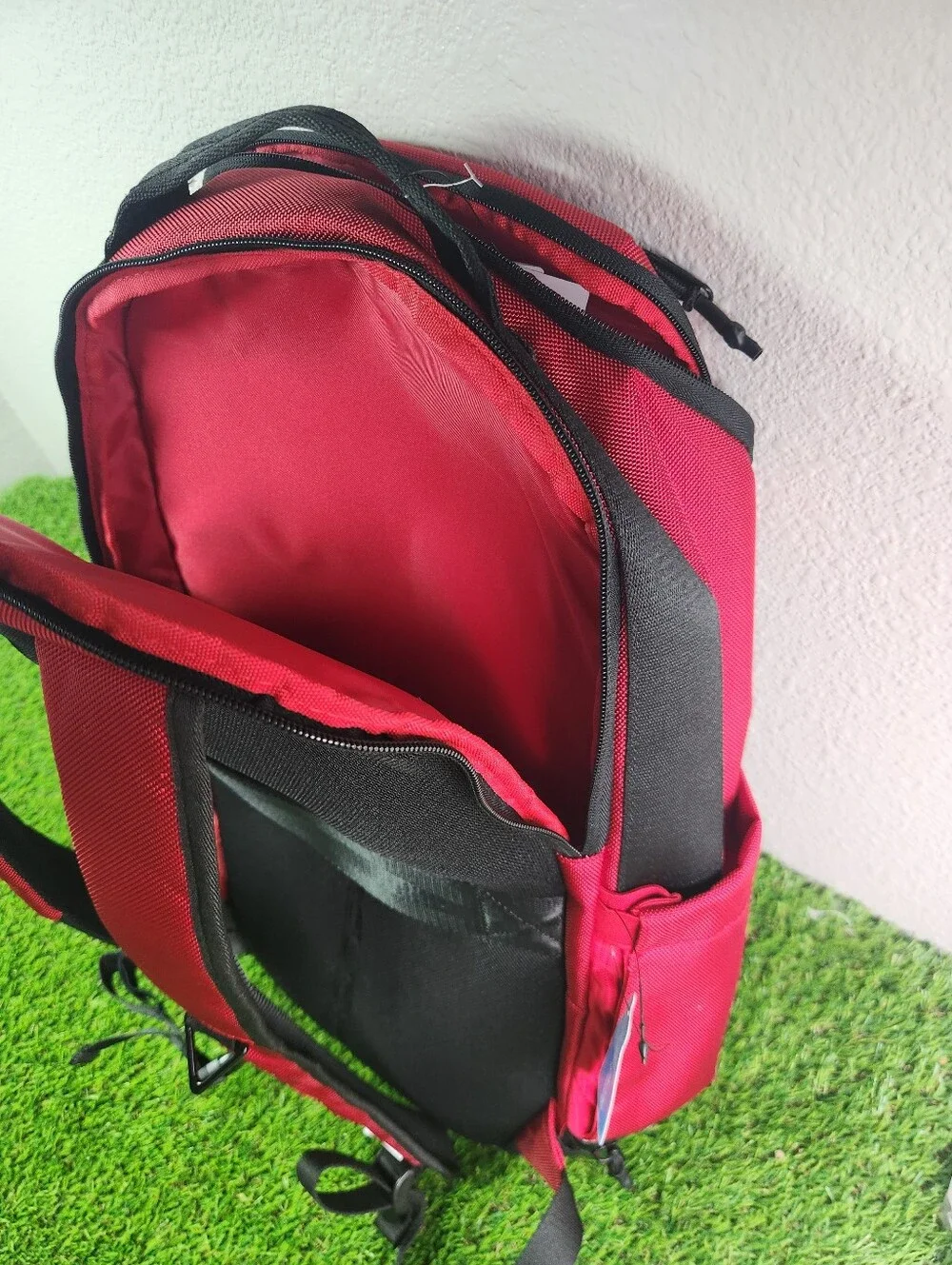 Air Jordan Unixes Sport Backpack Red Black White MA0945-R78 (32.9L)  NWT